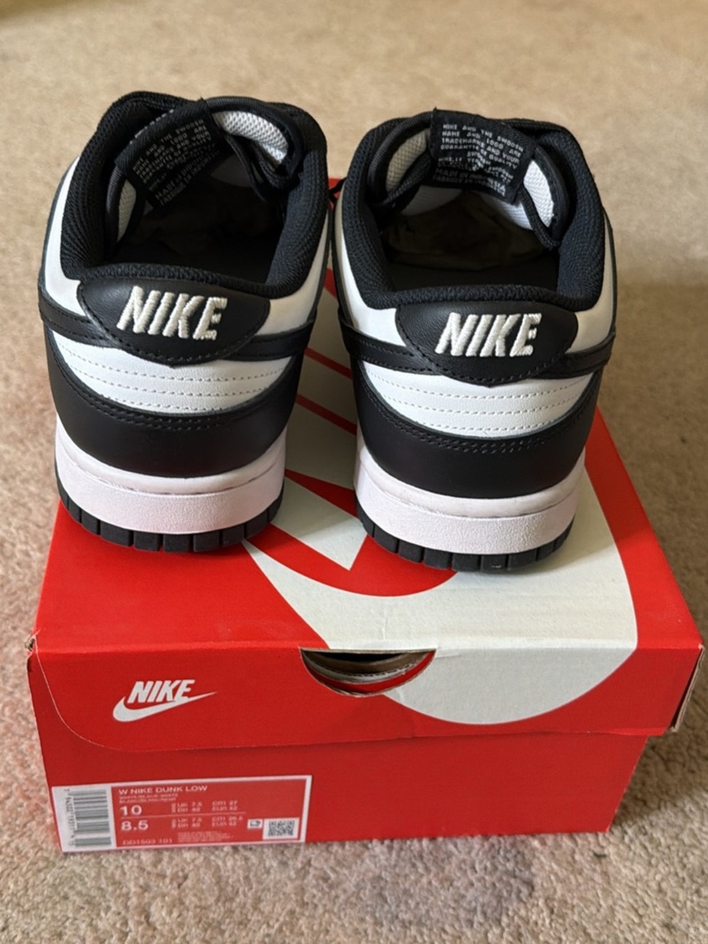 Nike Dunk Low Panda sz 10 sneakers - Picture 3 of 5
